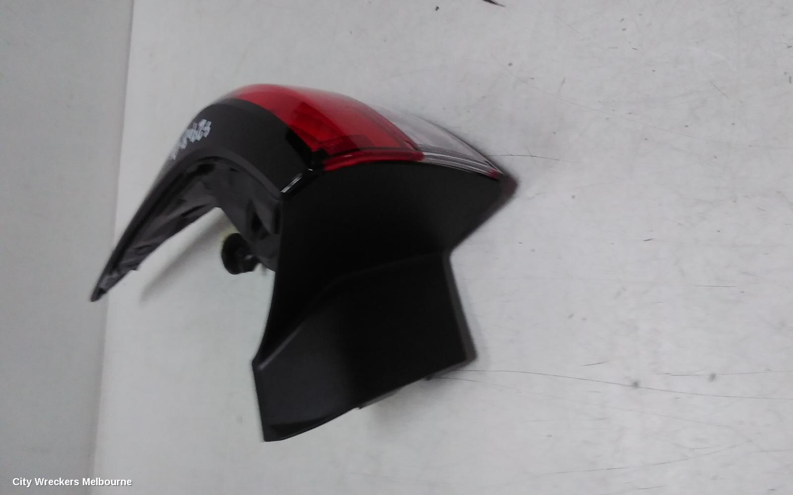 MITSUBISHI OUTLANDER RIGHT TAILLIGHT, ZM, IN BODY, W/ LED TYPE, 08/2021 - 04/2025 - Image 2