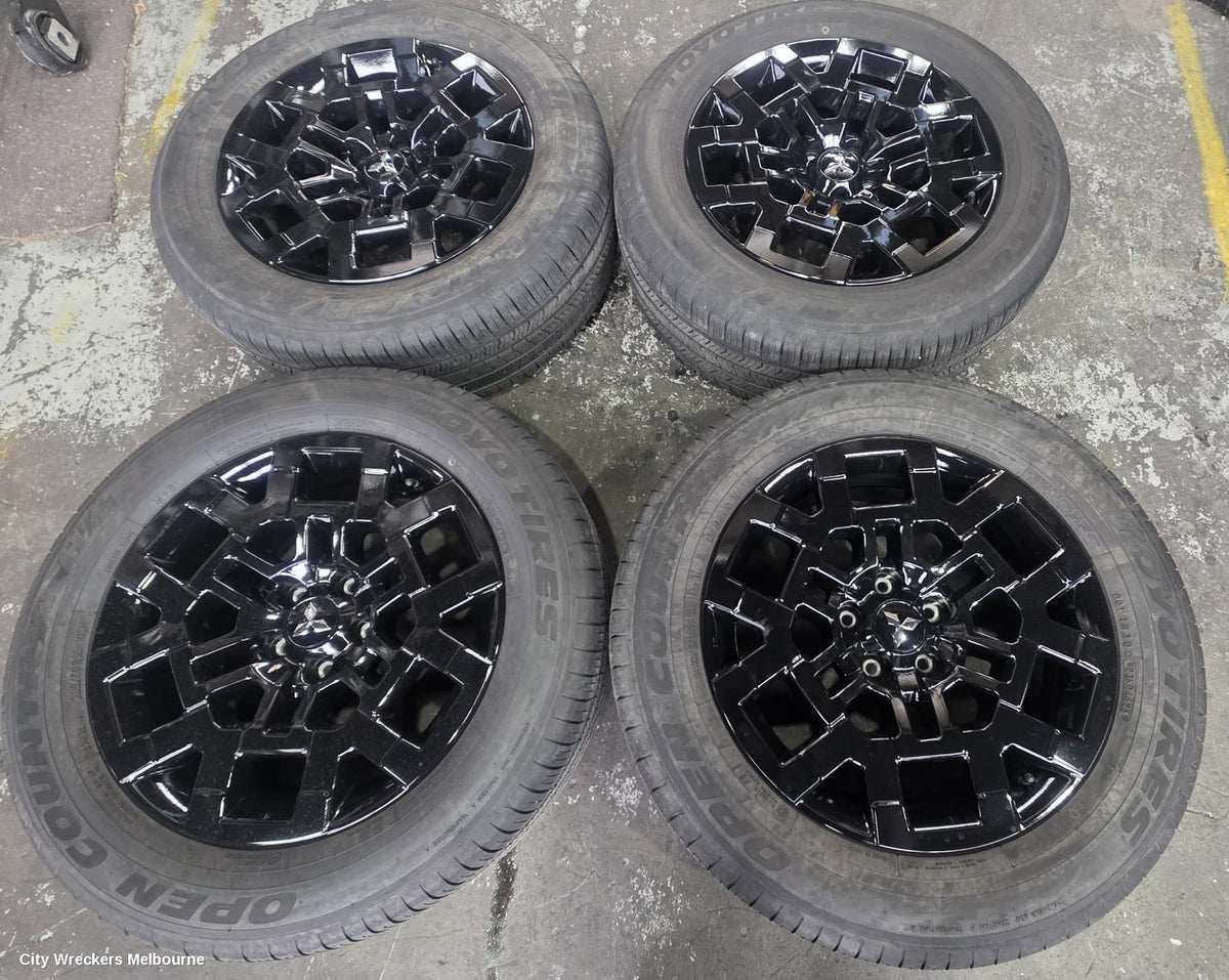 MITSUBISHI OUTLANDER WHEEL MAG, FACTORY, 18X7.5IN, MULTISPOKE, HIGH GLOSS BLACK, ZM, 01/2025 ONWARDS - Image 1