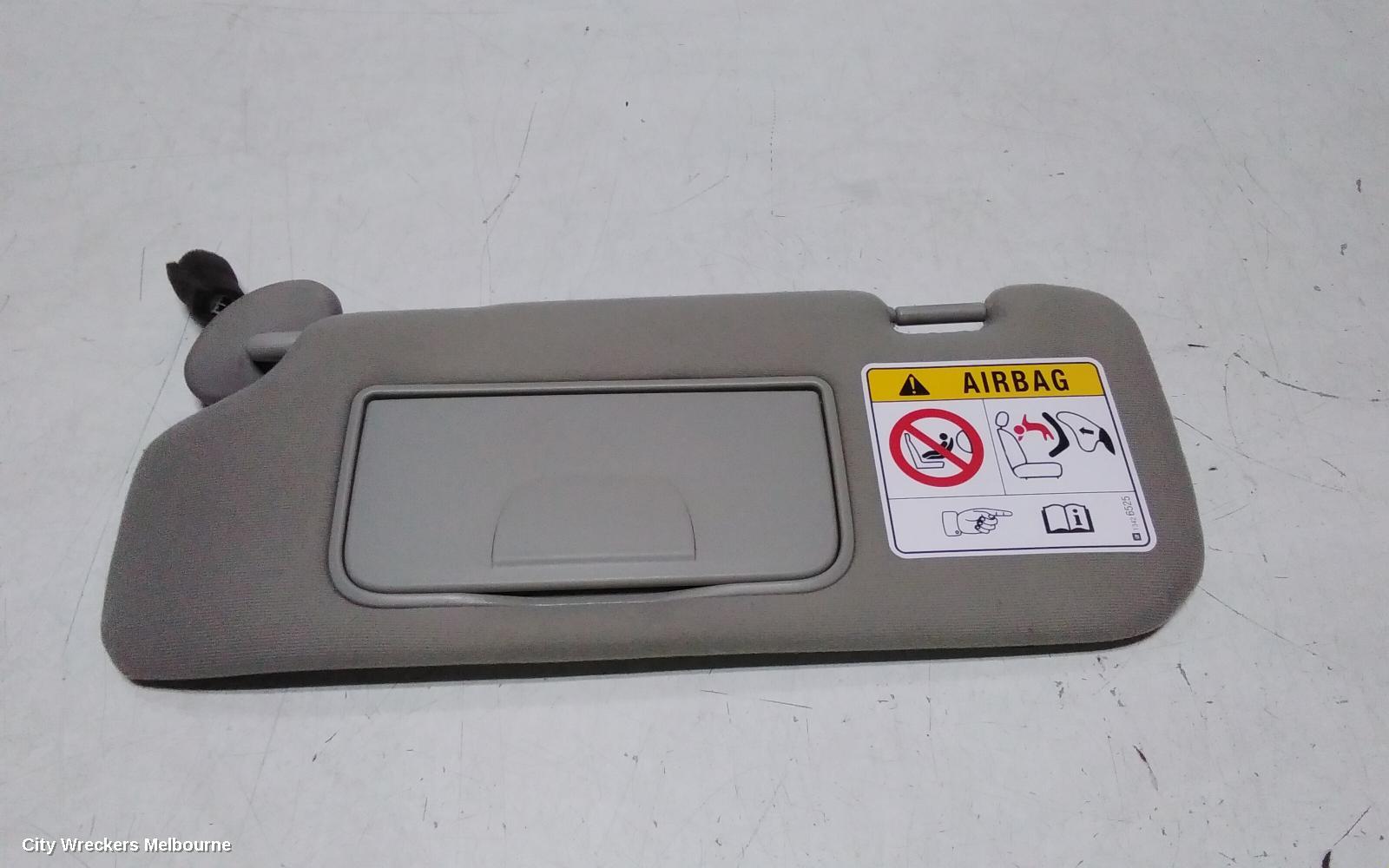 HOLDEN CAPTIVA SUNVISOR, CG, LH SIDE, FABRIC, W/ LIGHT TYPE, 01/2011 - 06/2018 - Image 2