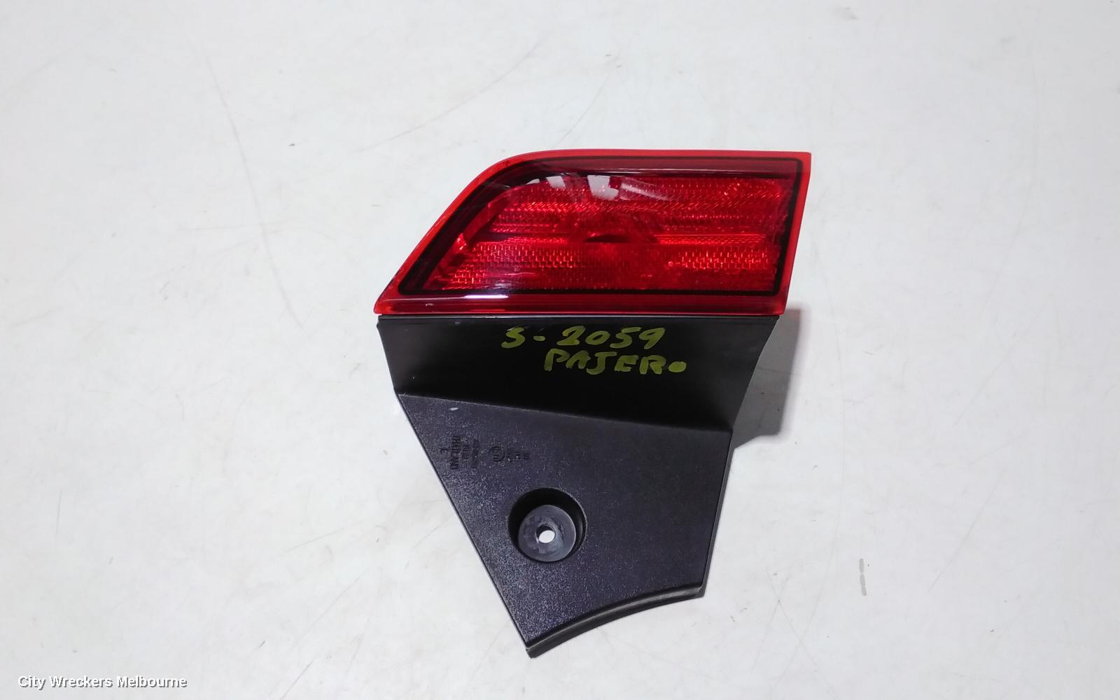 MITSUBISHI PAJERO RIGHT TAILLIGHT, PAJERO SPORT, QE, BUMPER REFLECTOR, 10/2015 - 10/2019 - Image 1