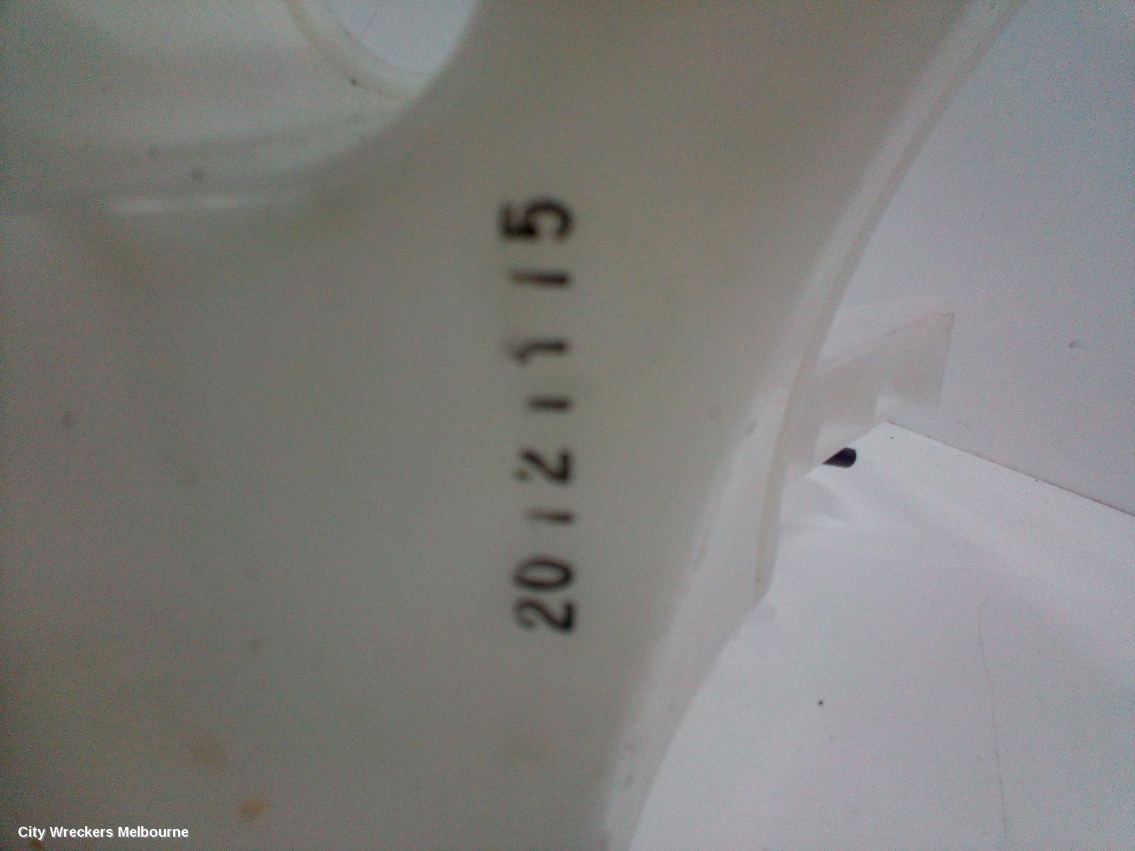 NISSAN PULSAR WASHER BOTTLE, B17, NON H/LAMP WASHER TYPE, 12/2012 - 12/2017 - Image 3