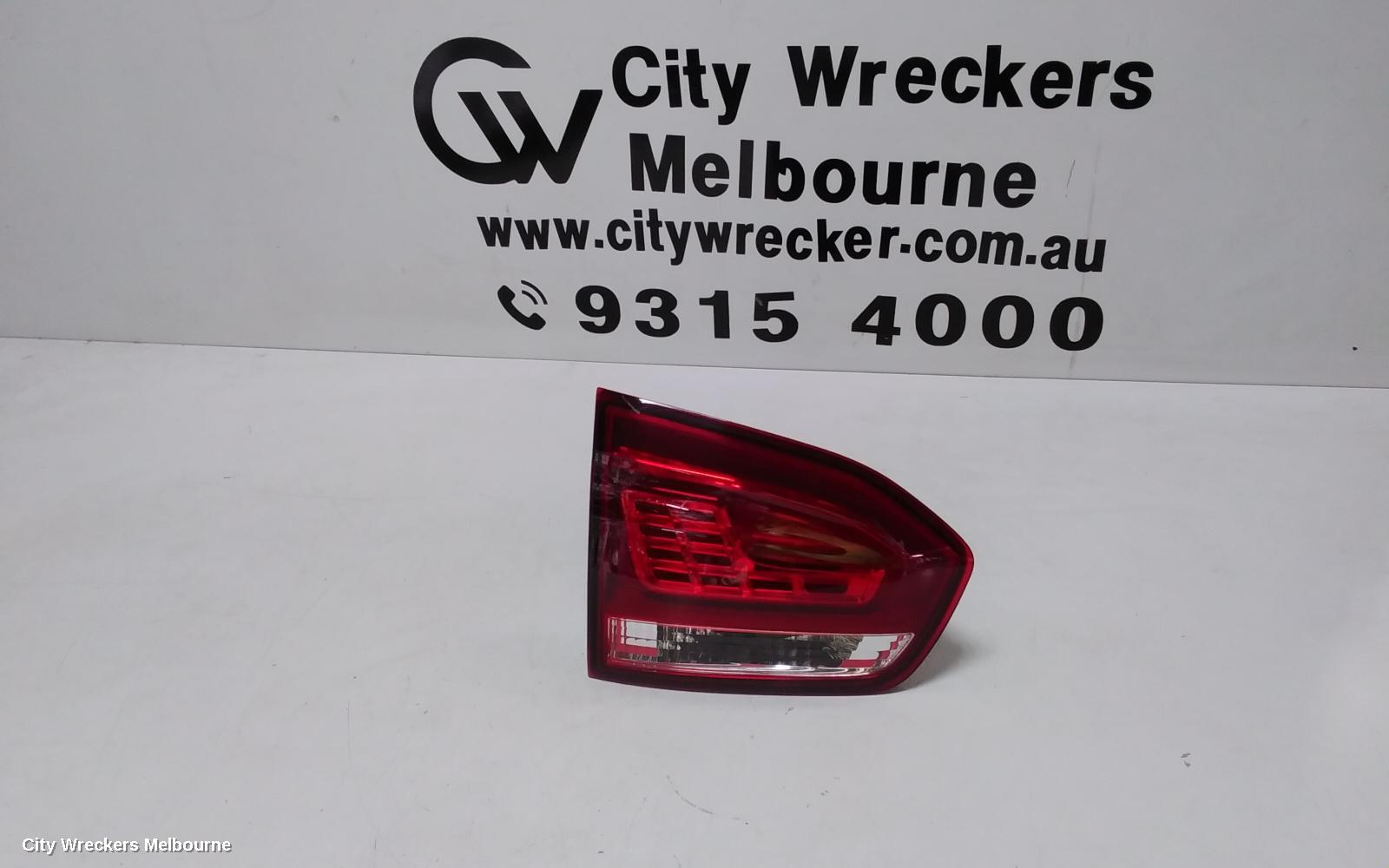 LDV G10 REAR GARNISH, TAILGATE LAMP (LH SIDE), WAGON, SV7A, 04/2015 - 08/2022 - Image 1