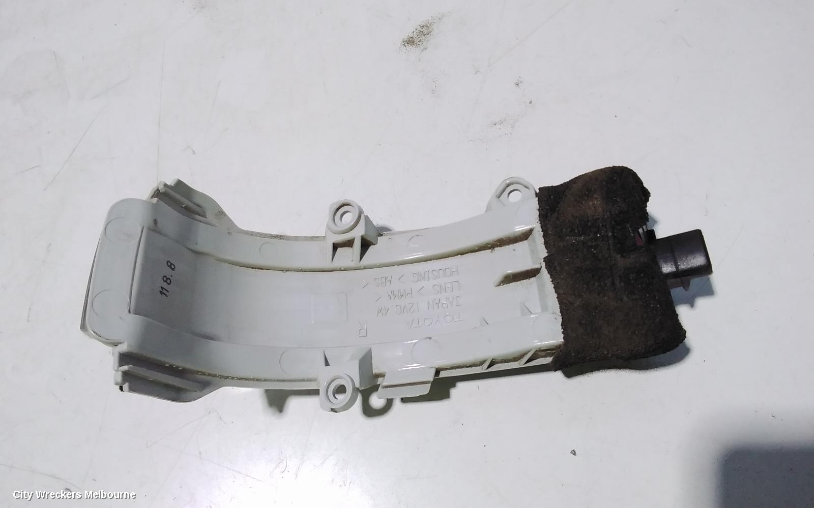 TOYOTA COROLLA RIGHT DOOR MIRROR, ZRE152/20153R, SEDAN, W/ FLASHER LAMP, 03/2010 - 12/2013 - Image 3