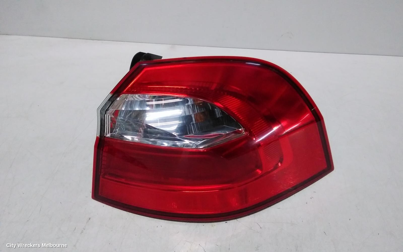 KIA RIO RIGHT TAILLIGHT, UB, IN BODY, 3DR/5DR HATCH, STANDARD TYPE, 08/2011 - 11/2016 - Image 1