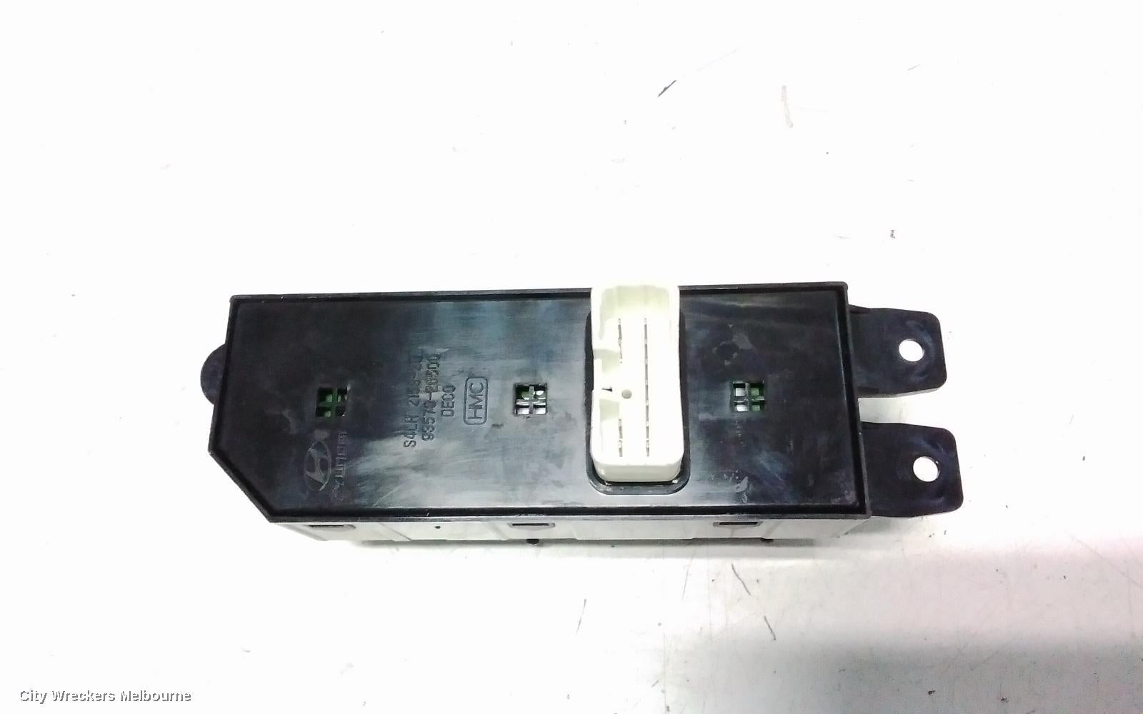 HYUNDAI SANTA FE PWR DR WIND SWITCH, RH FRONT MASTERSWITCH, SM, 11/2000 - 11/2005 - Image 3