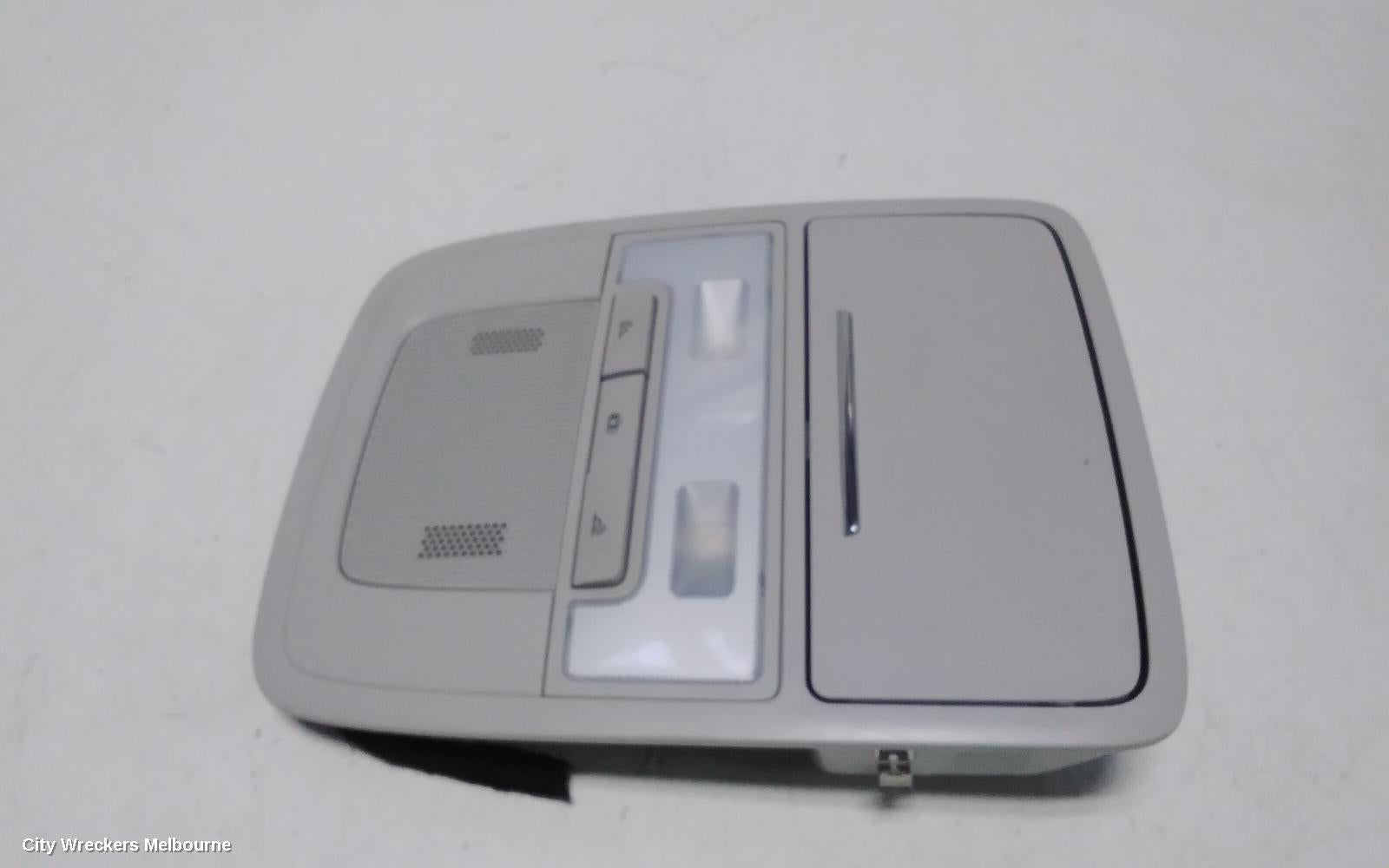 MG HS COURTESY LIGHT, SAS23, 08/2019 - 12/2024 - Image 1