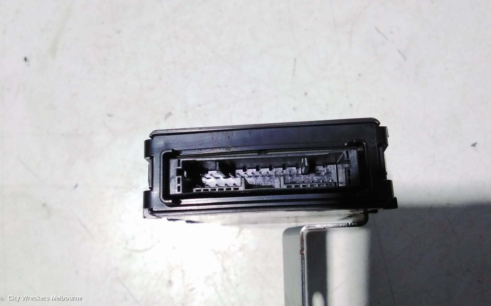 TOYOTA HIACE, 300 SERIES, 02/2019 ONWARDS, 89100-26010 COMPUTER ASSY, NETWORK GATEWAY: 107442 - Image 3