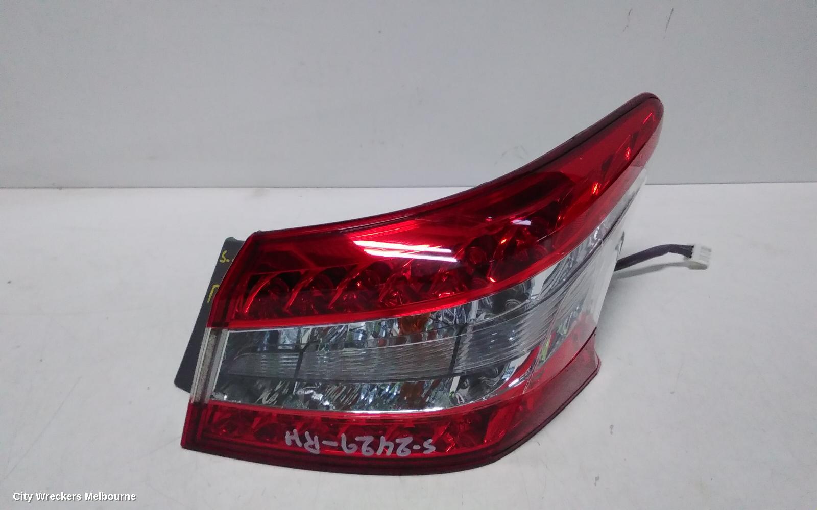 NISSAN PULSAR RIGHT TAILLIGHT, B17, SEDAN, 12/2012 - 12/2017 - Image 2