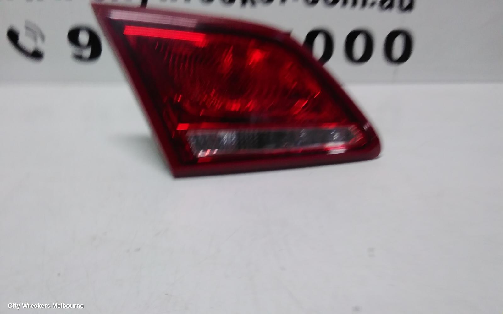 HOLDEN COMMODORE REAR GARNISH, BOOTLID LAMP (LH SIDE), VF, SEDAN, CLEAR TYPE, EVOKE/SV6/SS/INTERNATIONAL, 05/2013 - 12/2017 - Image 2