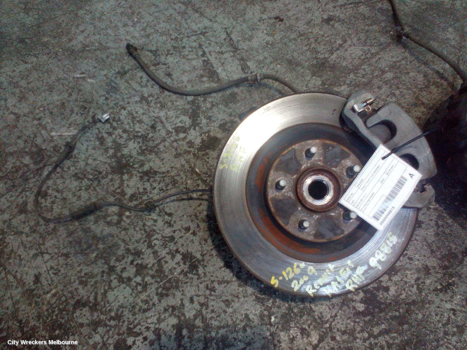 RENAULT KALEOS RIGHT FRONT HUB ASSEMBLY, H45, 09/2008 - 04/2016 - Image 1