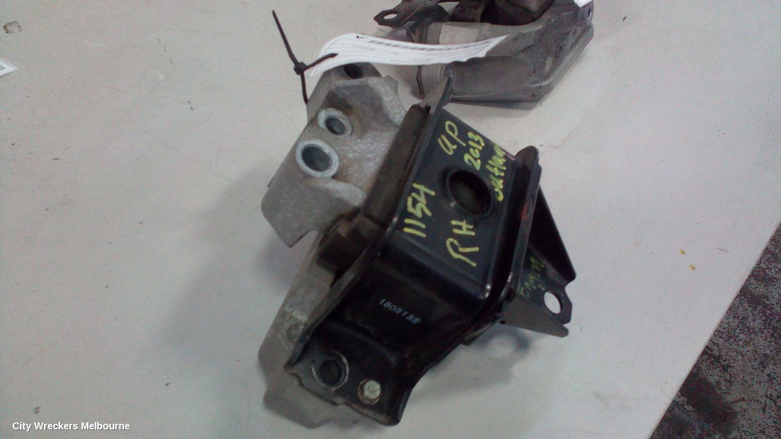 MITSUBISHI OUTLANDER MOUNT, ZJ, 10/2012 - 03/2015 - Image 2