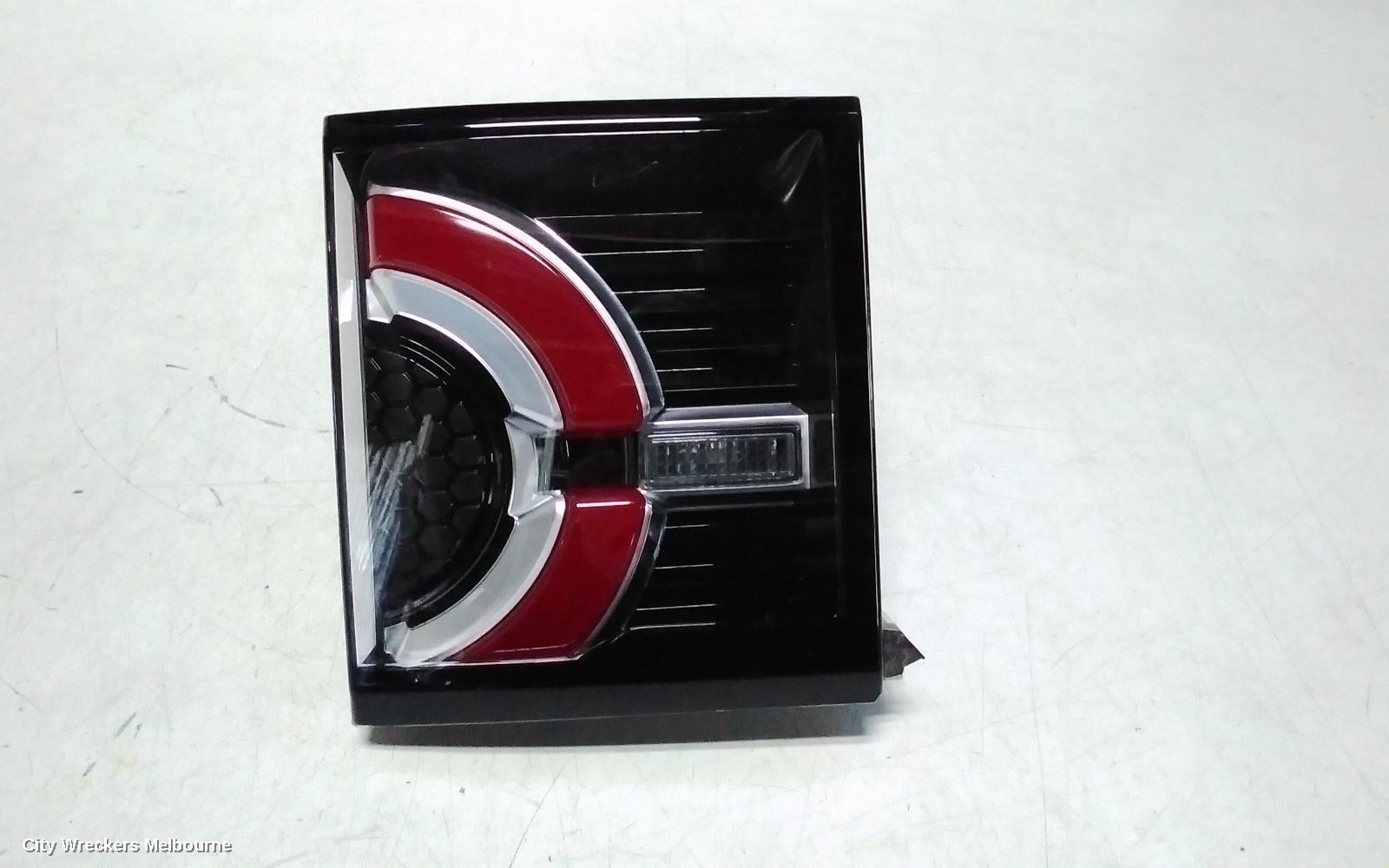 LAND ROVER DISCOVERY SPORT REAR GARNISH, TAILGATE LAMP (RH SIDE), W/ THIN RED LINE, L550, 01/2015 - 06/2019 - Image 1