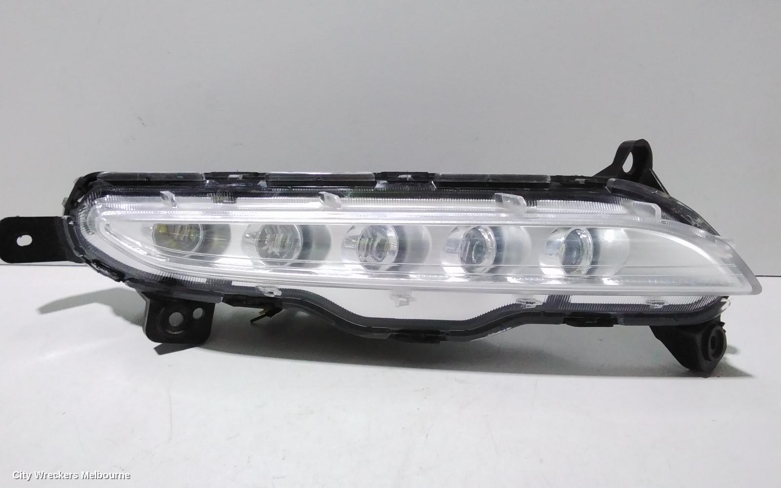 HYUNDAI TUCSON RIGHT INDICATOR/FOG/SIDE, DAYTIME RUNNING LAMP, TL, KOREAN BUILT (VIN KMHJ), 07/2015 - 06/2018 - Image 2