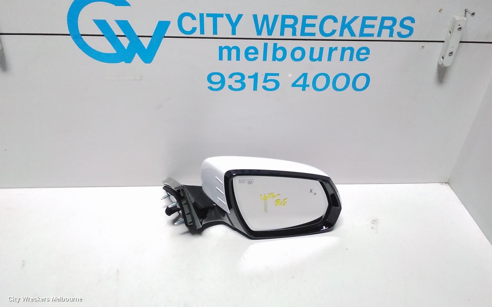 HYUNDAI GENESIS RIGHT DOOR MIRROR, DH, SENSORY & ULTIMATE PACK TYPE, 11/2014 - 01/2018 - Image 1