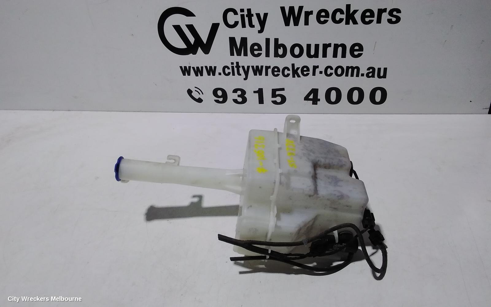HYUNDAI I45 WASHER BOTTLE, WASHER BOTTLE MOTOR, YF, 02/2010 - 04/2014 - Image 1