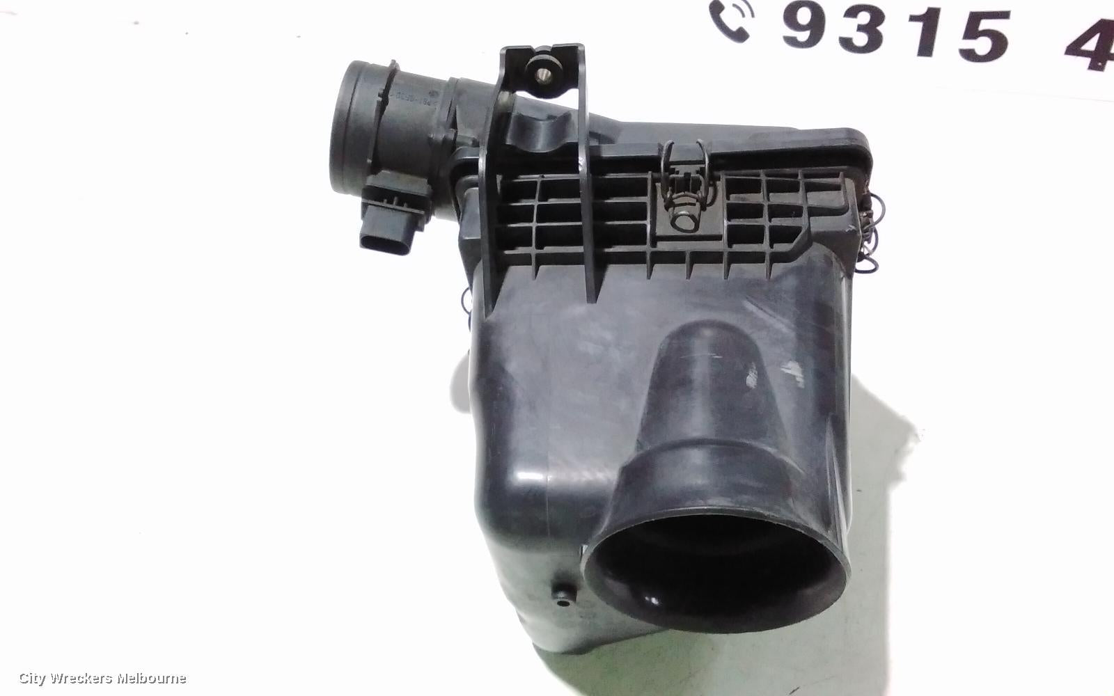 CHRYSLER 300C AIR CLEANER/BOX, AIR CLEANER, 3.0, DIESEL, 06/2006 - 12/2011 - Image 3