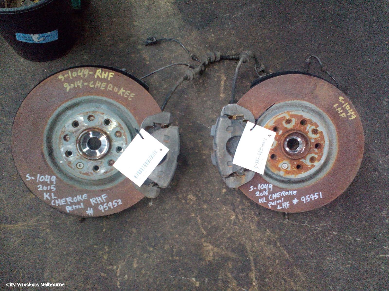 JEEP CHEROKEE RIGHT FRONT HUB ASSEMBLY, KL, STANDARD TYPE, 2WD, 02/2014 - 03/2018 - Image 2
