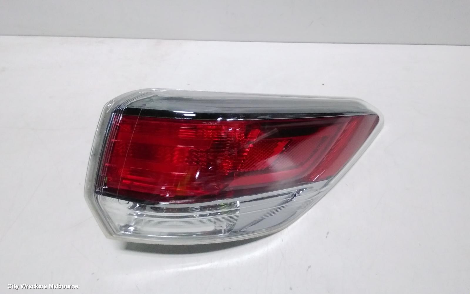 TOYOTA KLUGER RIGHT TAILLIGHT, GSU50/GSU55, 12/2013 - 02/2021 - Image 2