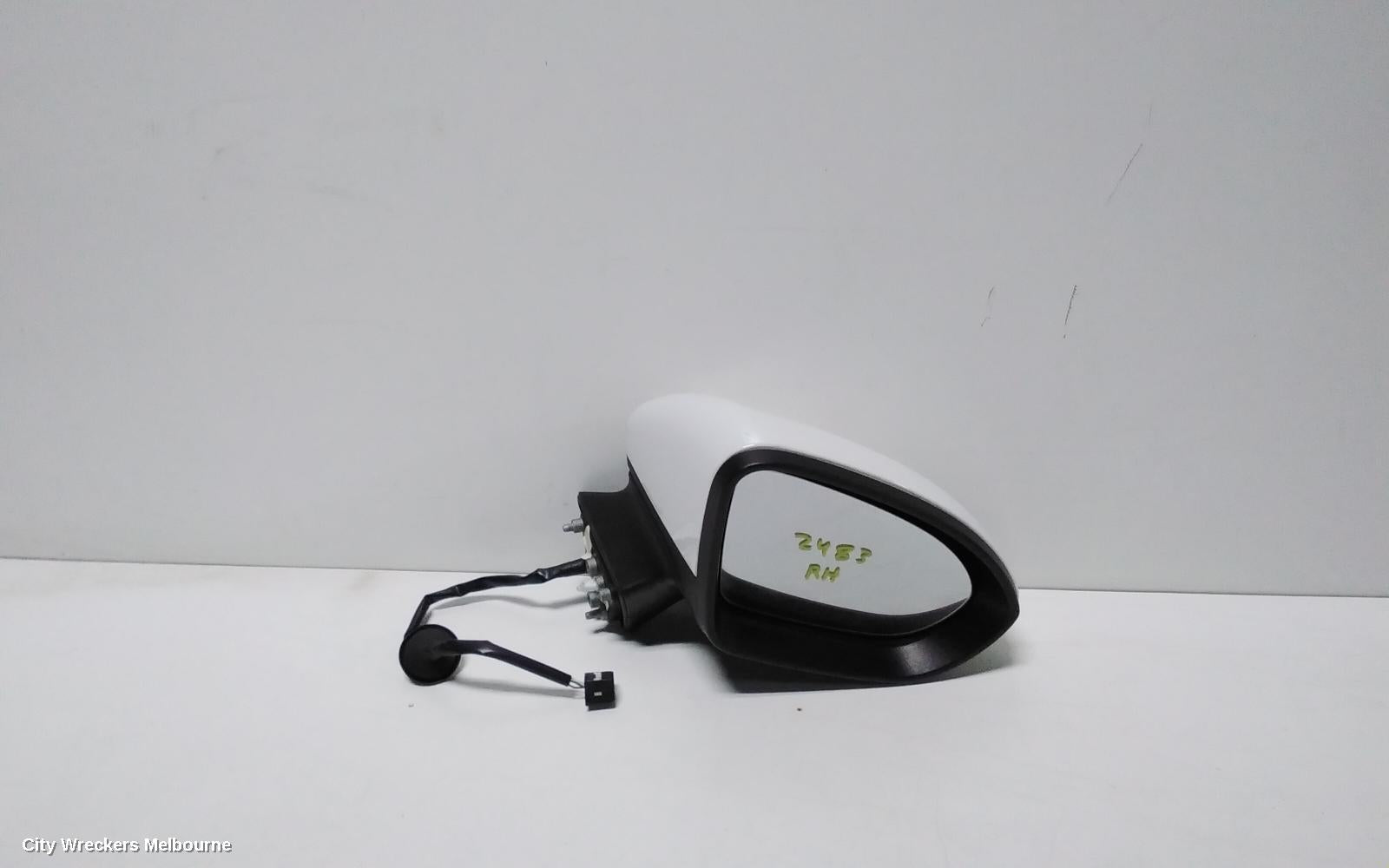 HOLDEN ASTRA RIGHT DOOR MIRROR, BL, SEDAN, NON HEATED, NON BLIND SPOT TYPE, 05/2017 - 12/2020 - Image 2
