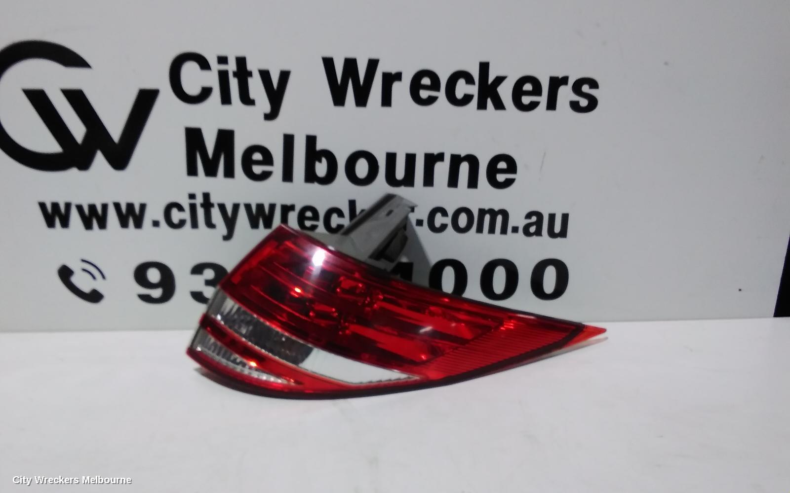 TOYOTA TARAGO RIGHT TAILLIGHT, ACR50R, 03/2006 - 12/2008 - Image 2