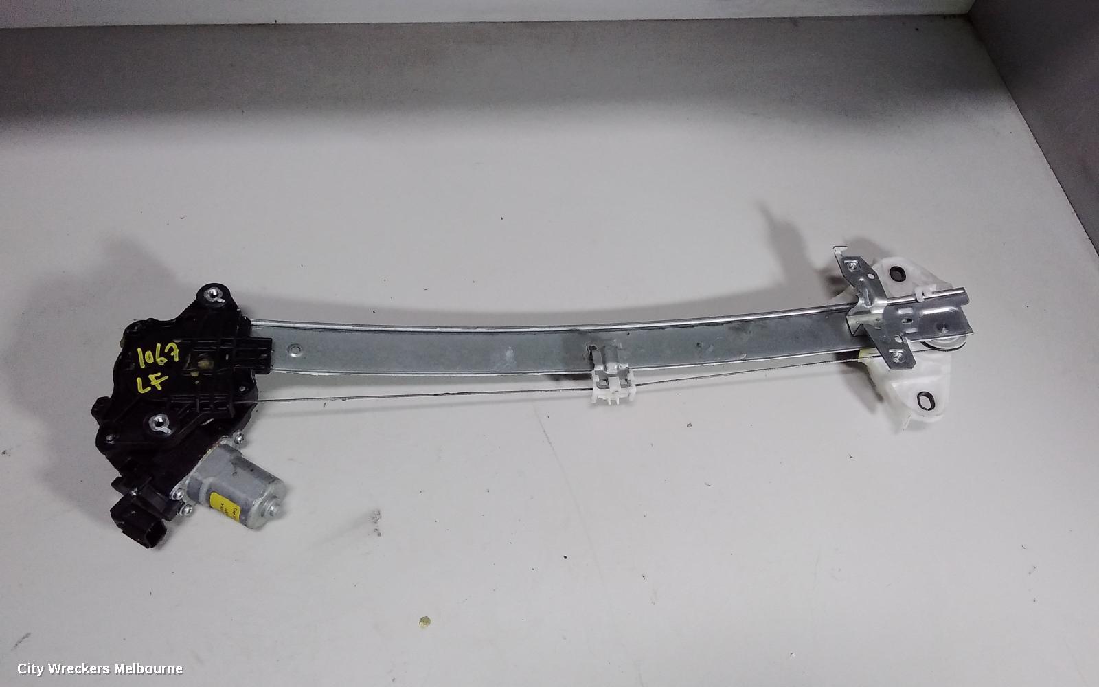 HONDA CIVIC LEFT FRONT WINDOW REG/MOTOR, 10TH GEN, SEDAN, 05/2016 - 08/2021 - Image 1
