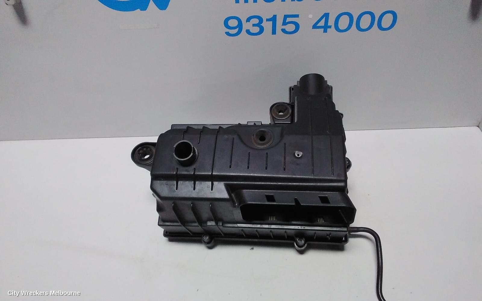 VOLKSWAGEN TIGUAN AIR CLEANER/BOX, AIR CLEANER, 5NA, 2.0, PETROL, CZPA CODE, 06/2016 ONWARDS - Image 3