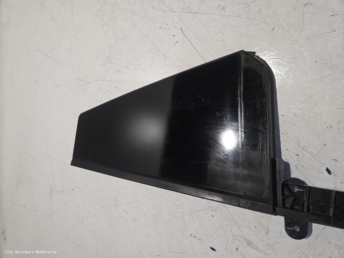 VOLKSWAGEN TIGUAN LEFT REAR 1/4 DOOR GLASS, 5NA, 06/2016 - 02/2024 - Image 2