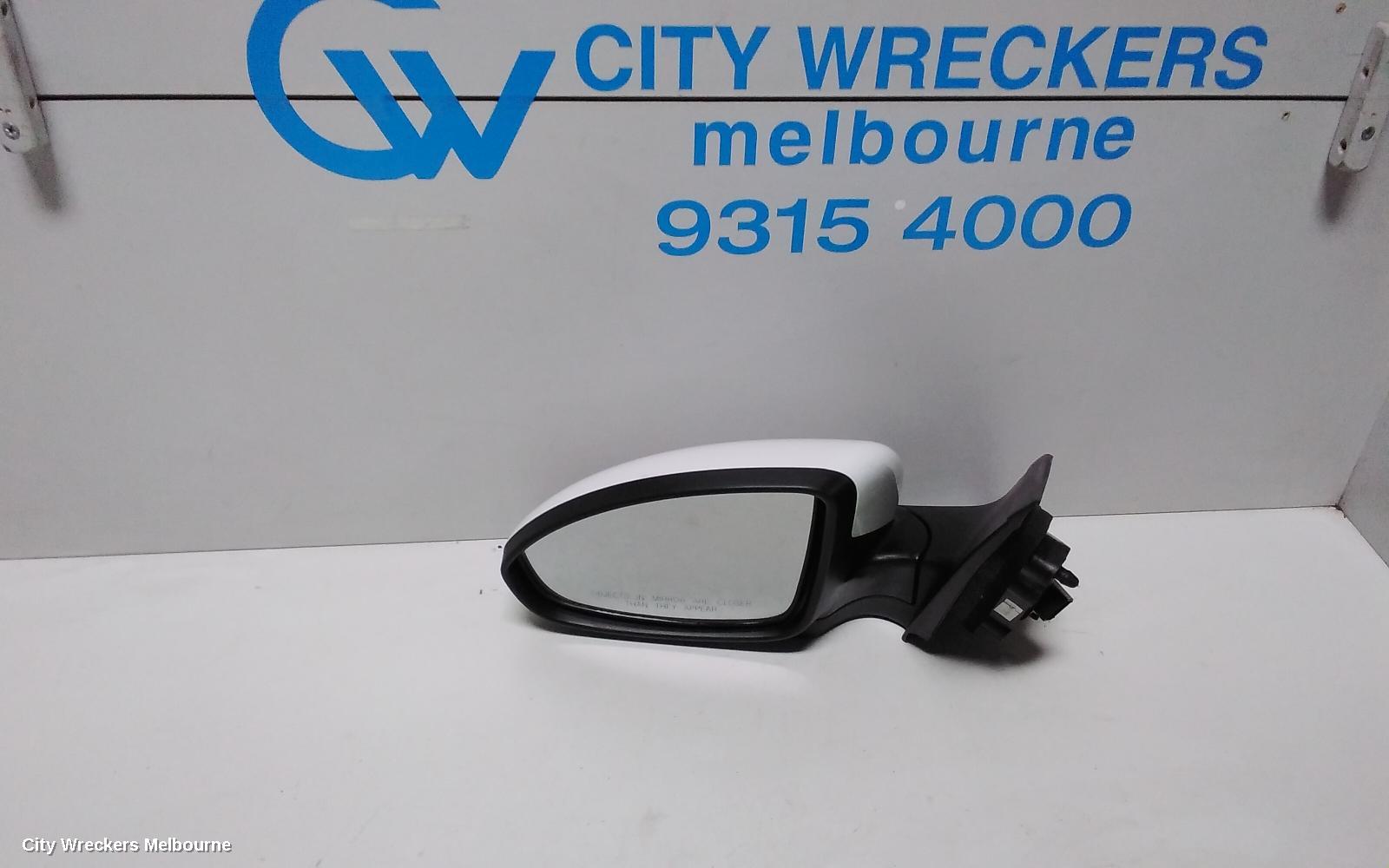 HOLDEN CRUZE LEFT DOOR MIRROR, JG-JH, NON INDICATOR TYPE, 03/2009 - 01/2017 - Image 1