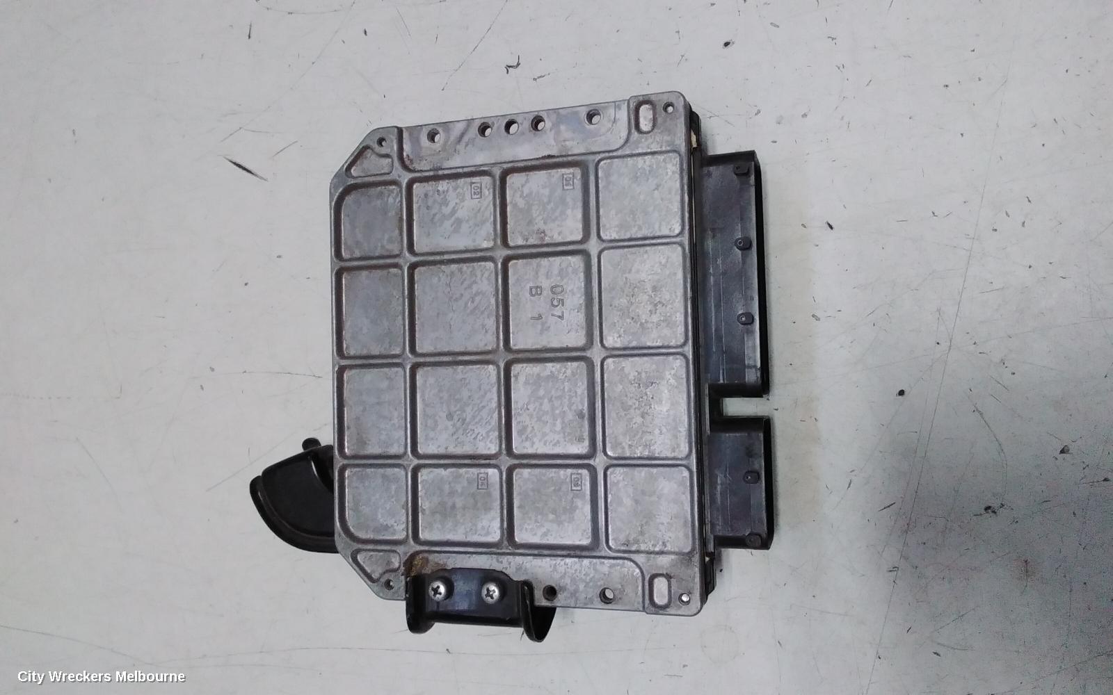 TOYOTA TARAGO ECU, ENGINE ECU, 2.4, 2AZ-FE, P/N 89661-28D00, ECU ONLY, ACR50R, 03/2006 - 06/2020 - Image 3