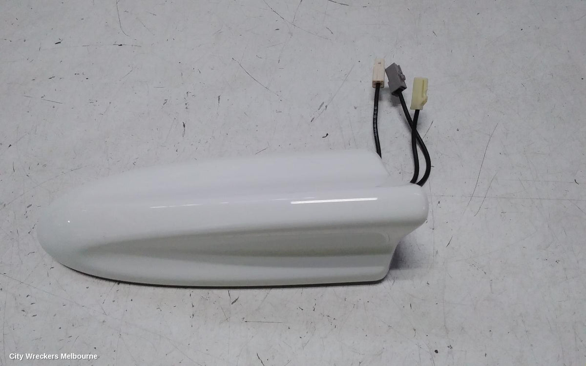 MITSUBISHI ASX ANTENNA, XA-XD, 05/2010 - 12/2024 - Image 1