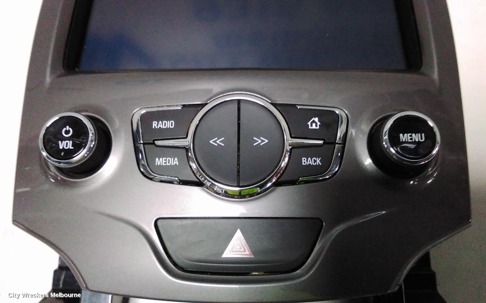 HOLDEN ASTRA RADIO/CD/DVD/SAT/TV, 7IN TOUCHSCREEN, BK-BL, 09/2016 - 12/2020 - Image 3