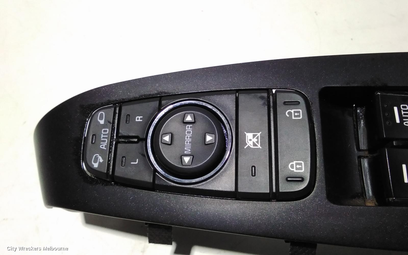 KIA CARNIVAL/GRAND CARNIVAL PWR DR WIND SWITCH, RH FRONT (MASTER SWITCH), W/ AUTO FOLD MIRROR SWITCH & ALL AUTO WINDOW SWITCH, YP, 02/2015 - 10/2020 - Image 3