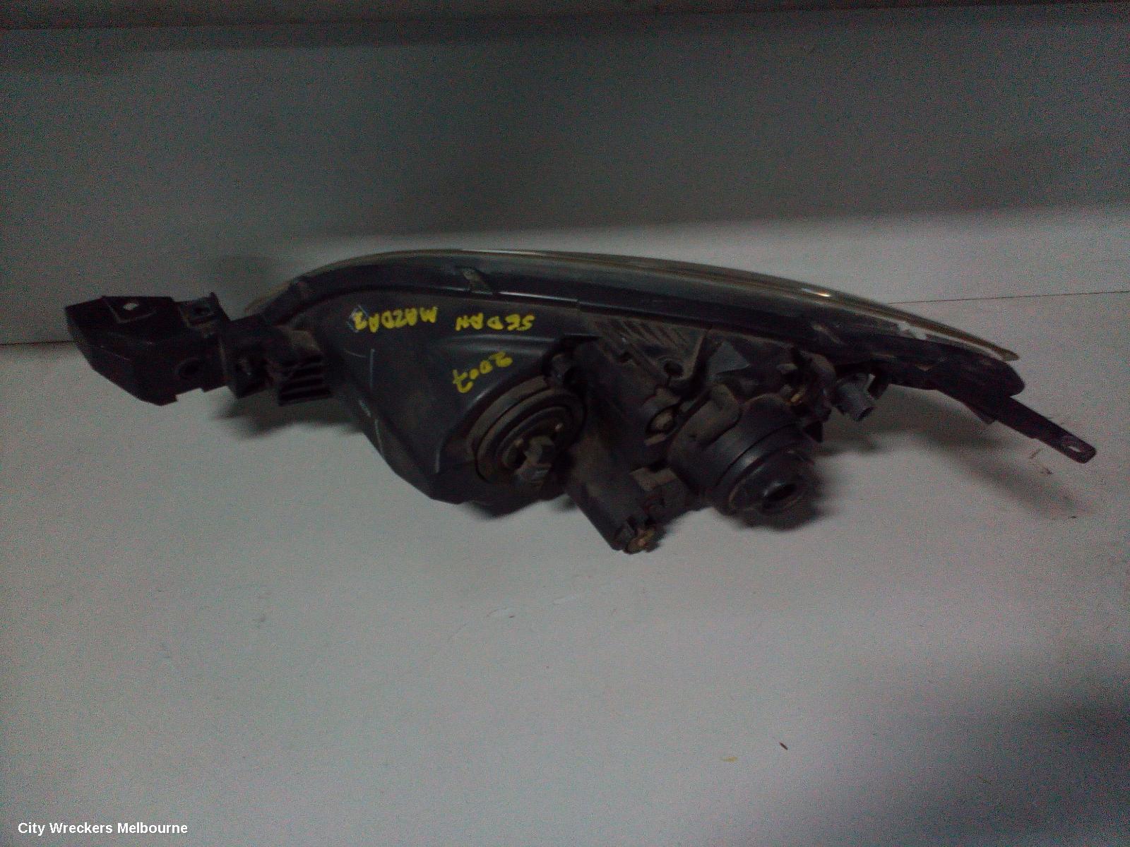 MAZDA 3 RIGHT HEADLAMP, BK, HATCH, NON HID, MANUAL ADJUST TYPE, 10/2003 - 04/2009 - Image 3