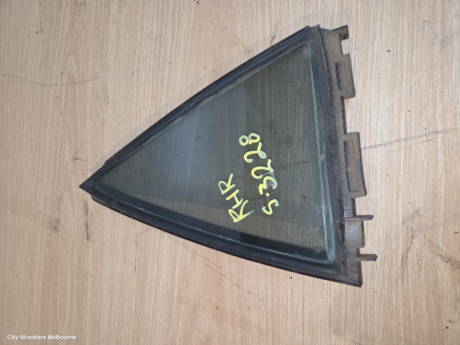 TOYOTA COROLLA LEFT REAR 1/4 DOOR GLASS, ZRE152R, HATCH, 03/2007 - 09/2012 - Image 1