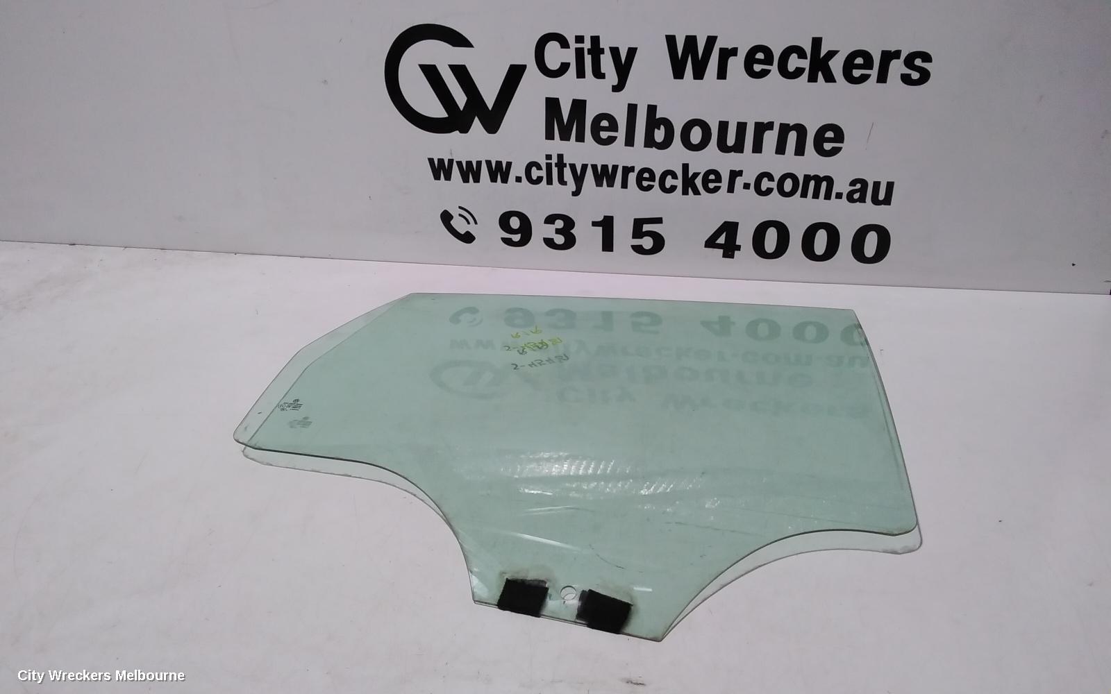 VOLKSWAGEN GOLF RIGHT REAR DOOR WINDOW, 5DR HATCH 09/1998 - 04/2004 - Image 1
