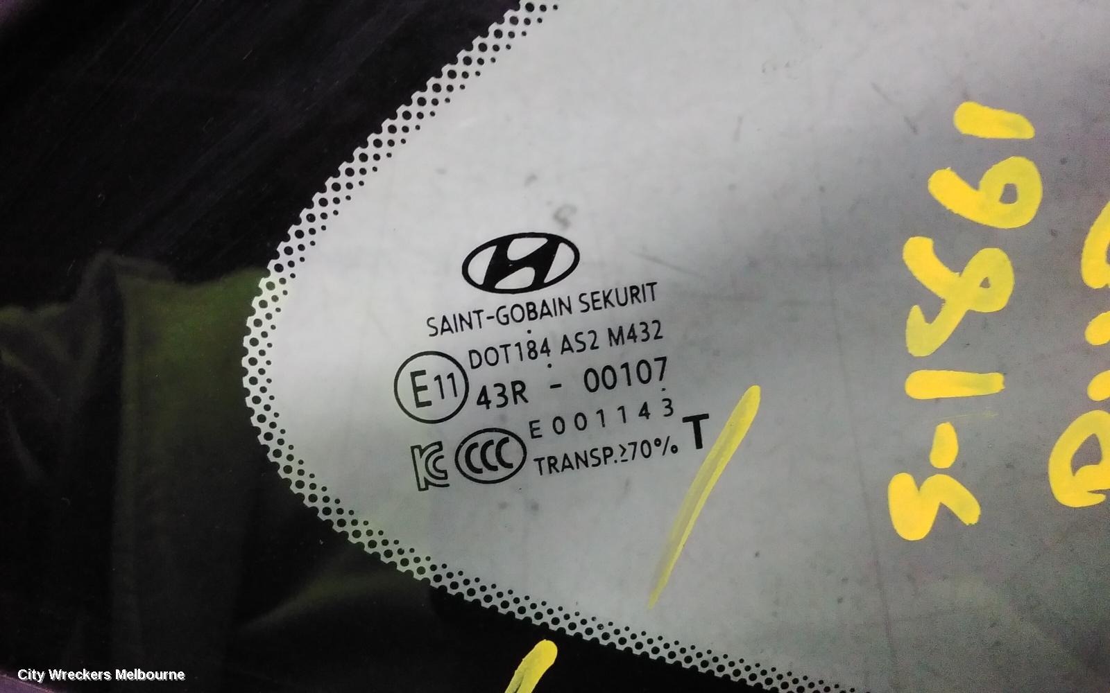 HYUNDAI TUCSON RIGHT REAR SIDE GLASS, TL, BLACK TRIM TYPE, 07/2015 - 01/2021 - Image 3