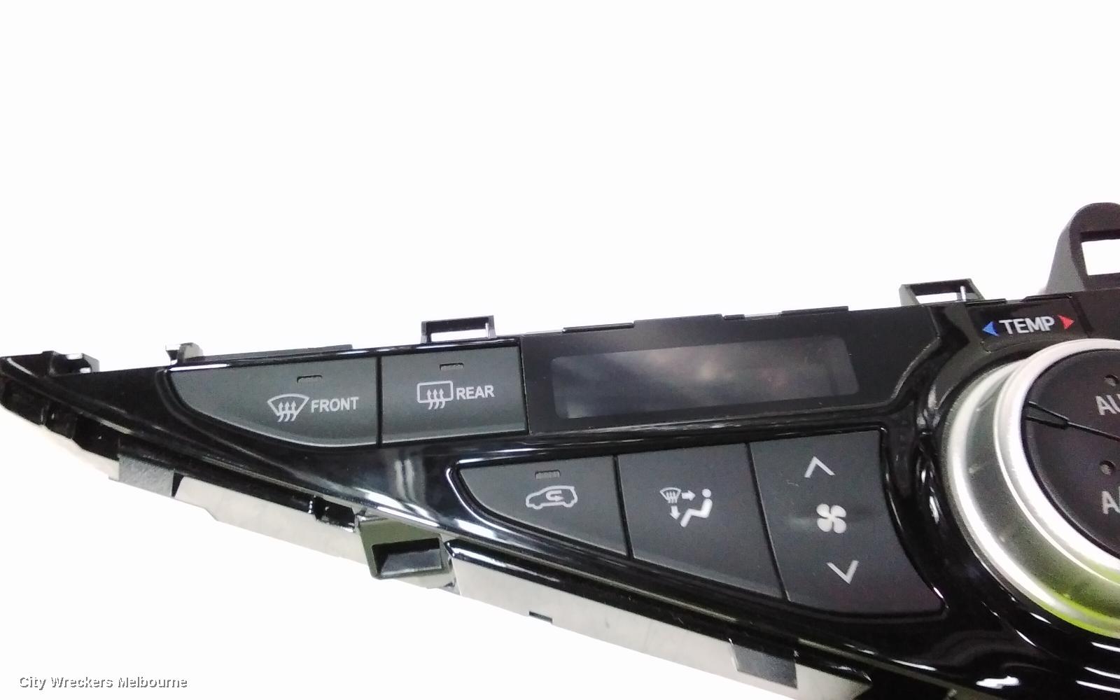 TOYOTA PRIUS HEATER/AC CONTROLS, NHP10R, PRIUS C, 12/2011 - 03/2020 - Image 3