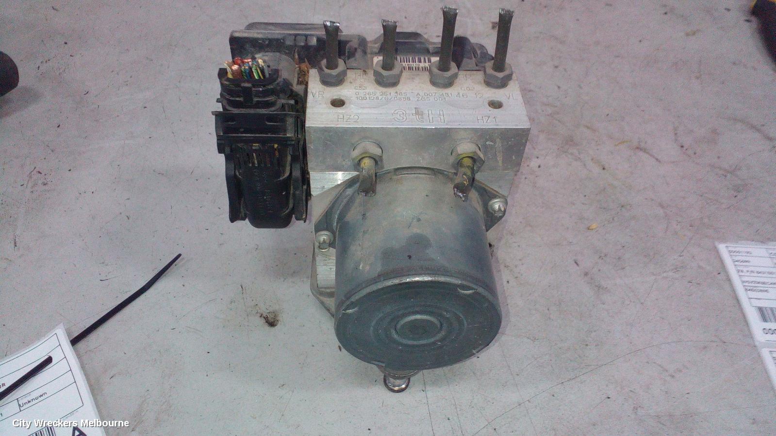 MERCEDES SPRINTER ABS PUMP/MODULATOR, NCV3, P/N A0074314612, 10/2006 - 04/2018 - Image 3