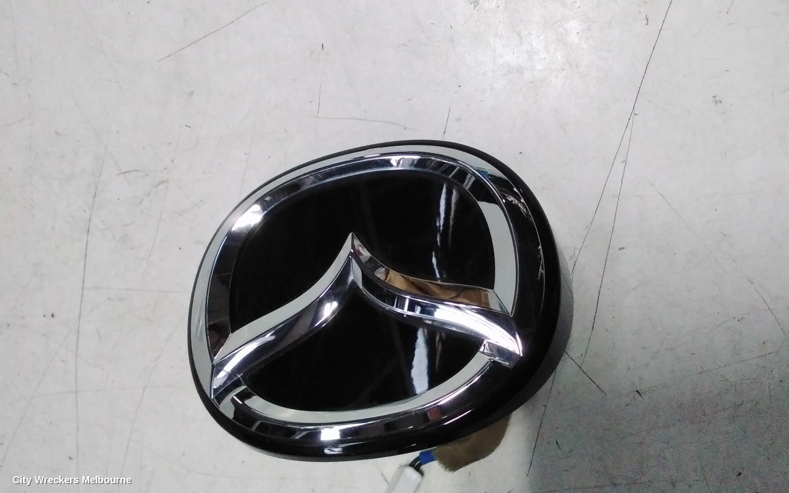 MAZDA 3 BADGE, BP, TAILGATE, 03/2019 ONWARDS - Image 2