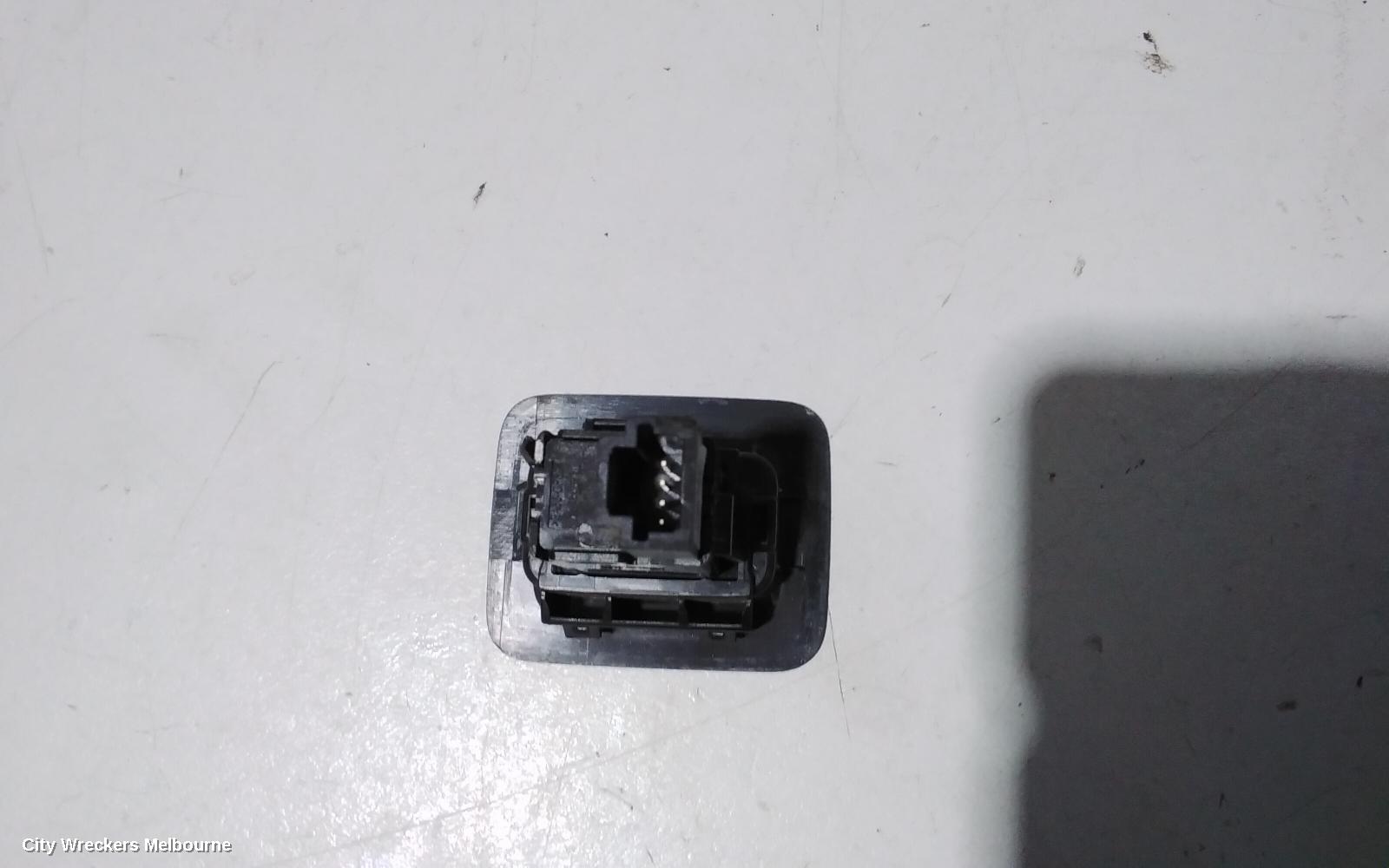 MAZDA CX9, TC, 07/2016 - 12/2024, TAILGATE SWITCH (POWER LIFT TYPE): 81896 - Image 2