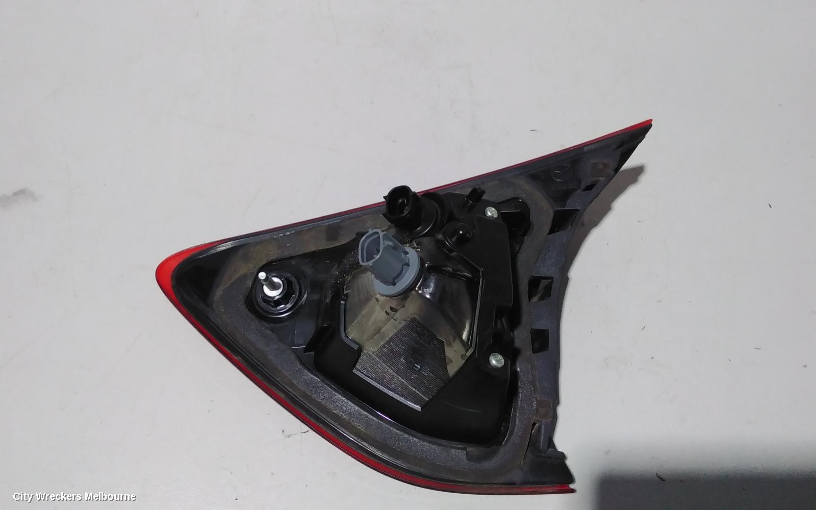 MAZDA CX5 REAR GARNISH, TAILGATE LAMP (LH SIDE), KE, 02/2012 - 12/2016 - Image 3