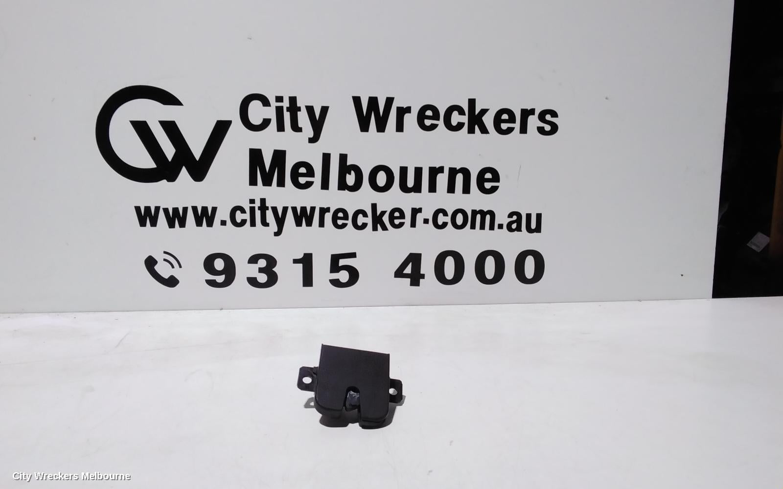 VOLKSWAGEN GOLF DOOR/BOOT/GATE LOCK, TAILGATE LOCK, HATCH, GEN 4, 09/1998 - 06/2004 - Image 1