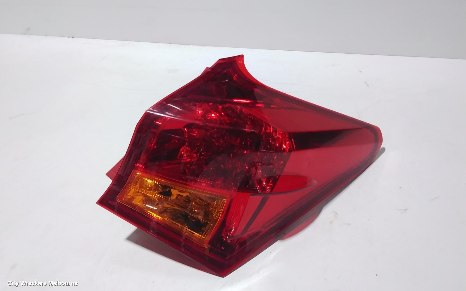 TOYOTA COROLLA RIGHT TAILLIGHT, ZRE182R/ZWE186R, HATCH, 10/2012 - 03/2015 - Image 1