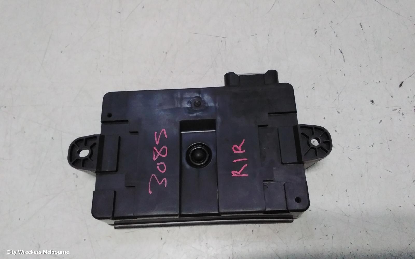 LAND ROVER RANGEROVER VELAR, L560, 05/2017 ONWARDS, ROVER SPORT VELAR KEYLESS GO MODULE ECU HPLA-19H440-BD / HPLA19H440BD: 140565 - Image 3