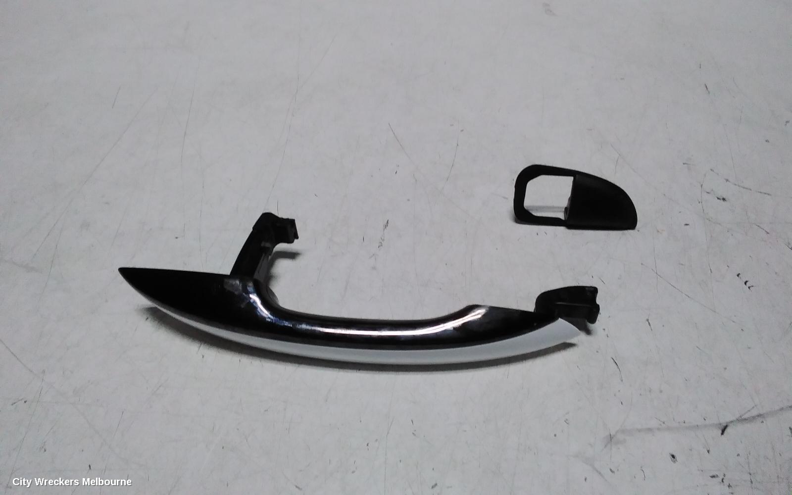 GENESIS GV70 DOOR HANDLE, OUTER, RH FRONT, W/ SPORT PACKAGE, COLOUR CODED, JK, 03/2021 ONWARDS - Image 3