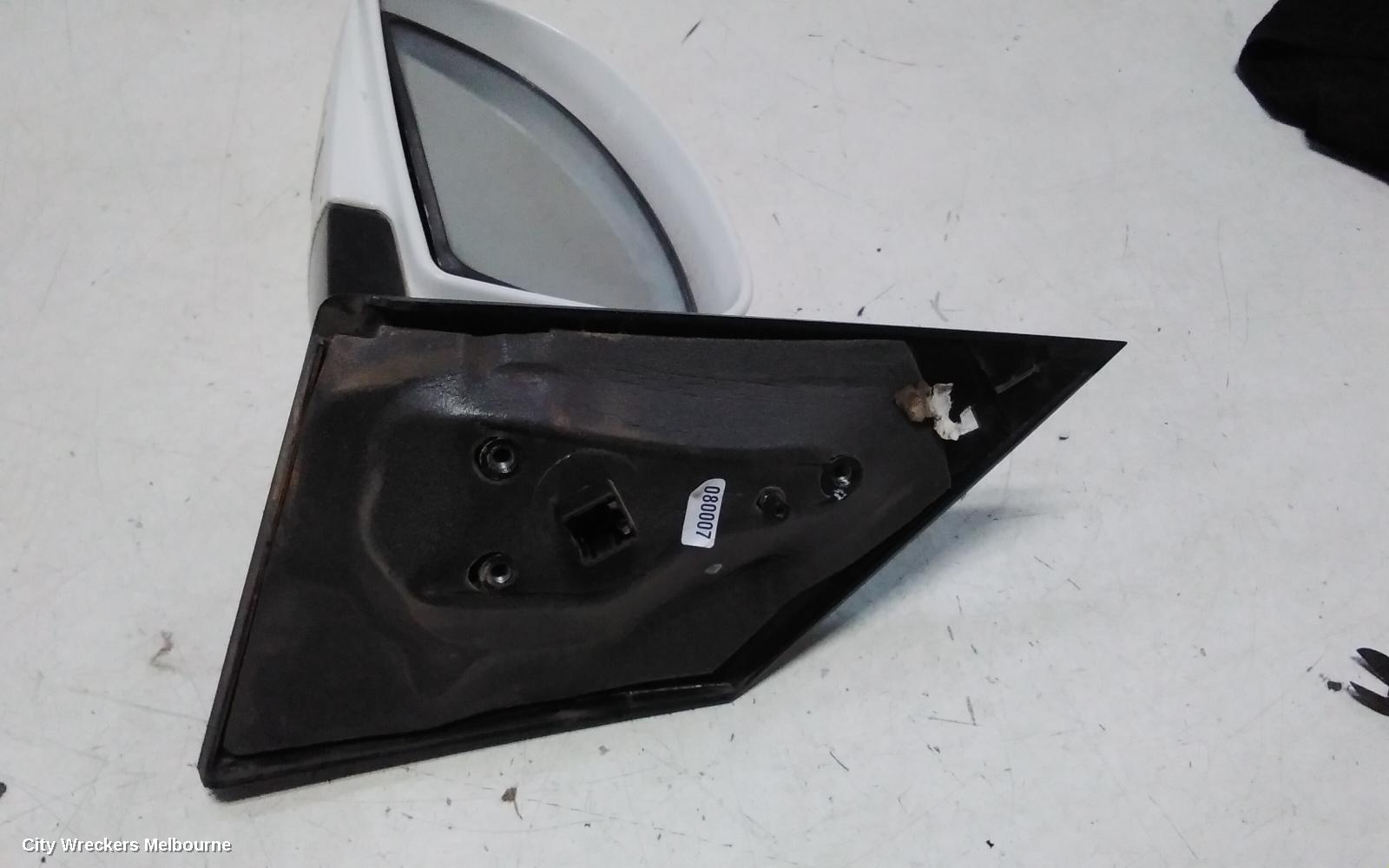 HYUNDAI GETZ LEFT DOOR MIRROR, TB, 3DR/5DR HATCH, POWER, COLOUR CODED, 09/2002 - 09/2011 - Image 2
