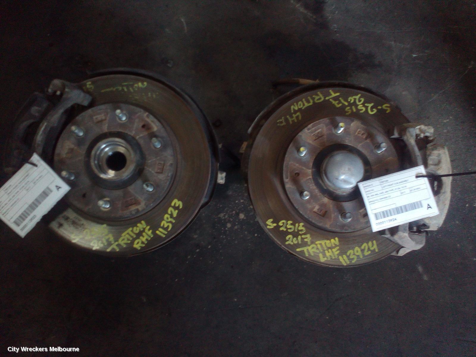 MITSUBISHI TRITON LEFT FRONT HUB ASSEMBLY, ML-MN-MQ, 4WD, ABS TYPE, 07/2006 - 10/2018 - Image 3