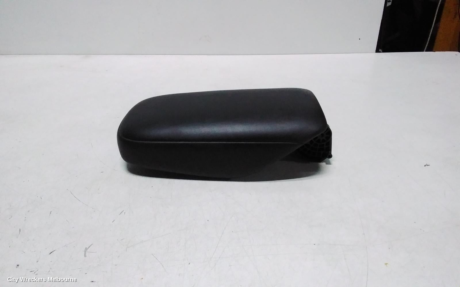HONDA HRV CONSOLE, RV, 12/2021 ONWARDS - Image 2