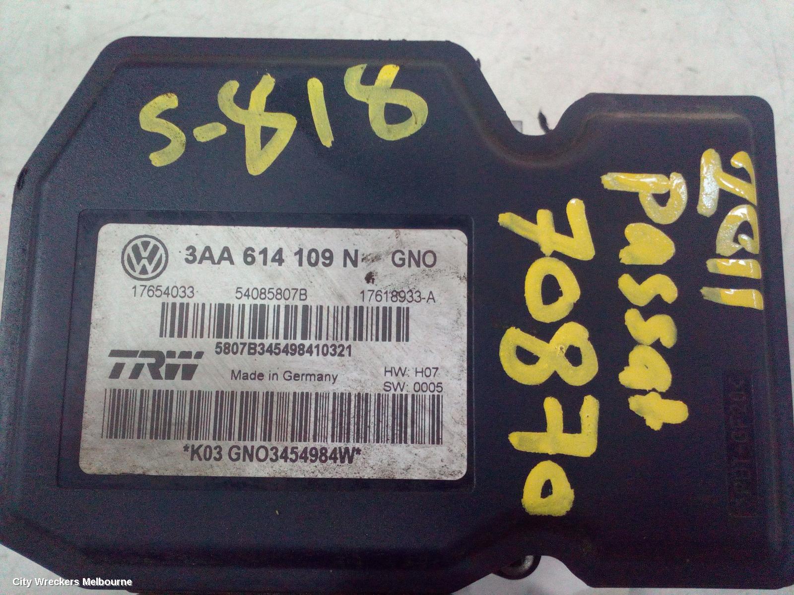 VOLKSWAGEN PASSAT ABS PUMP/MODULATOR, 3C/MK6 B6-B7, ON MODULE P/N 3AA614109N, 03/2006 - 05/2015 - Image 1