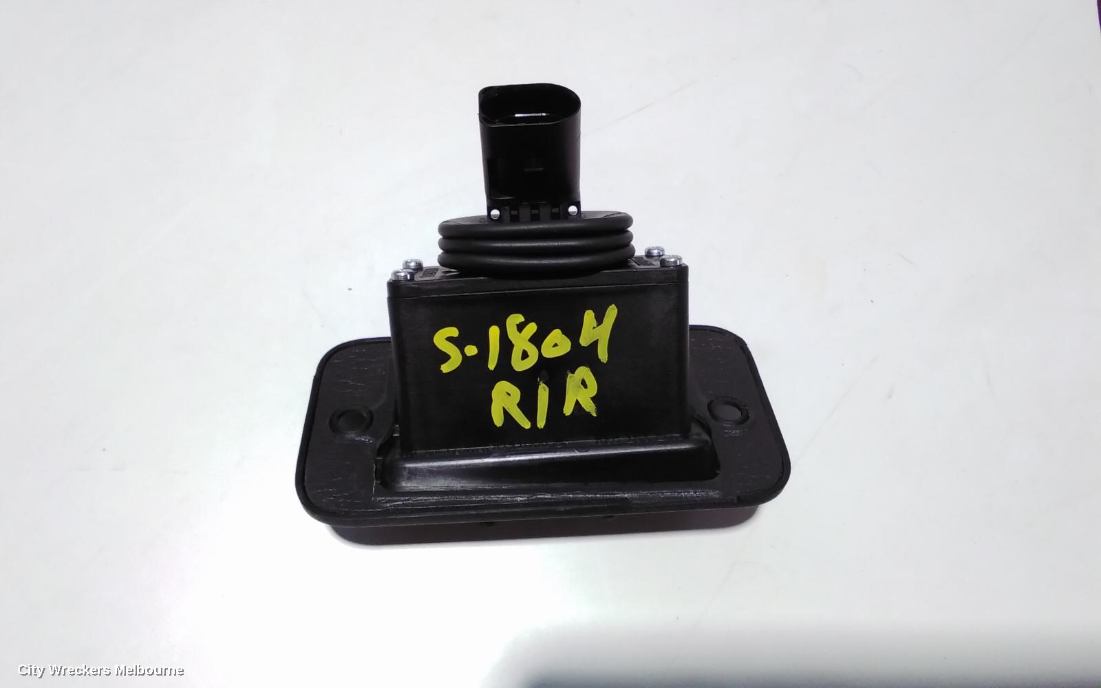 VOLKSWAGEN CADDY, 2KN, 12/2015 - 02/2021, DOOR CONTACT SWITCH WITH PART NUMBER 10400167310: 86179 - Image 2